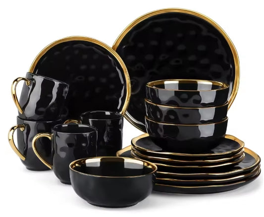 Dinnerware set